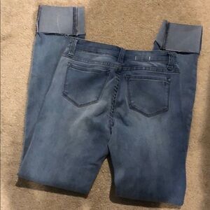 Tractr Stylish Light Wash Cuffed Skinny Jeans. size 14 👖🖤⭐️